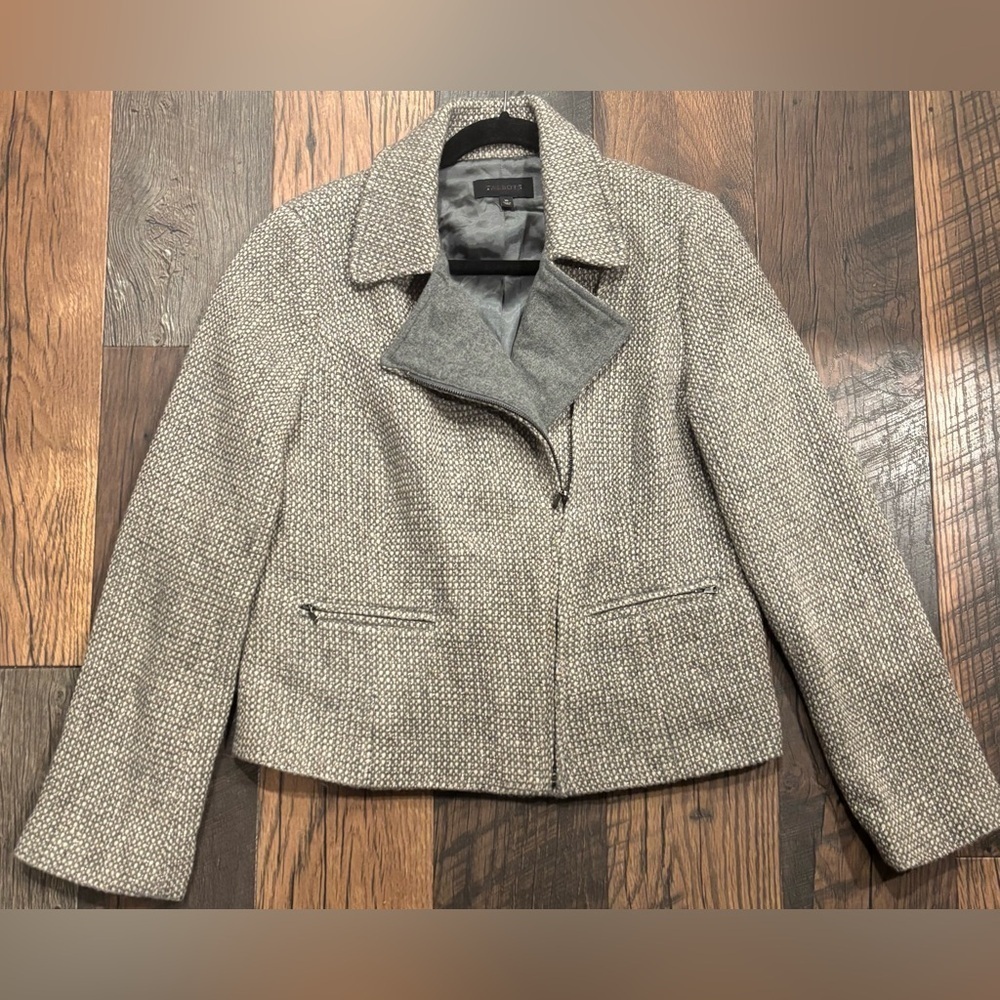Talbots Womens 10 Blazer Jacket Tweed
Asymmetric Zip Sparkle Grey Wool
Blend